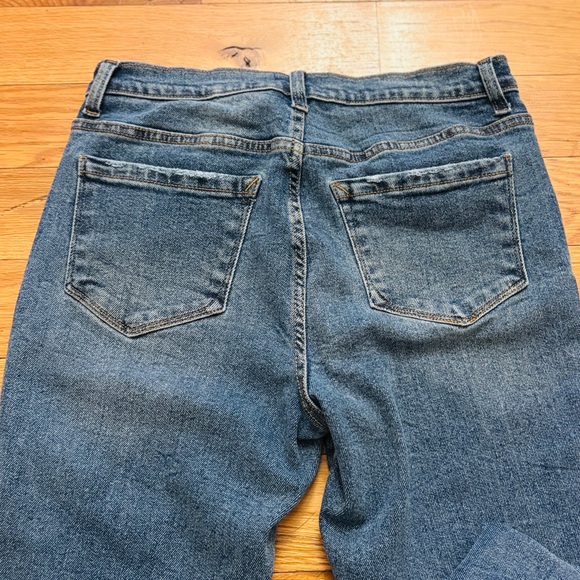 Sold - Picture 7 of 8